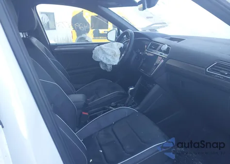 2022 Volkswagen Tiguan 2.0T Sel R-Line из США, поврежденный, VIN 3VV4B7AX0NM050502